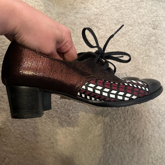 Vintage Chie Mihara brogues/heeled oxfords lace up textured leather sz 6 - Picture 6 of 11